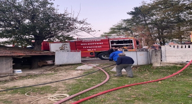 Düzce'de çıkan yangında tek katlı ev kullanılamaz hale geldi