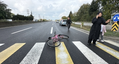 Düzce'de otomobilin çarptığı bisikletli yaralandı