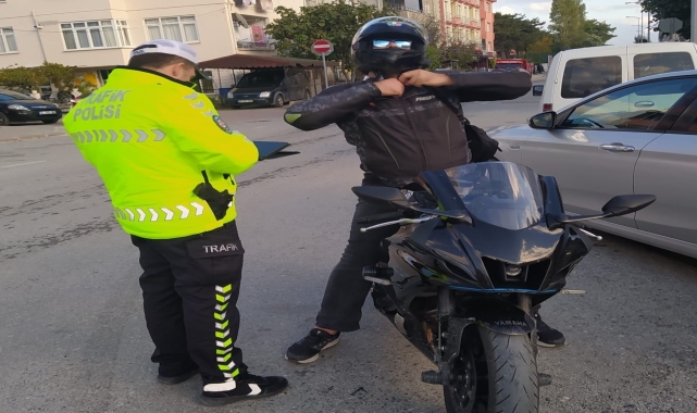 Gerze'de motosiklet sürücülerine yönelik denetim yapıldı
