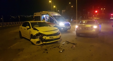 Karabük'te iki otomobilin çarpıştığı kazada 2 kişi yaralandı