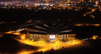 Karabük'te öğrenci yurtlarının oda ışıklarıyla