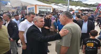 Sinop Milletvekili Nazım Maviş, Boyabat Panayırı'nı ziyaret etti