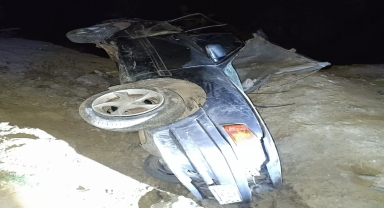 Sinop'ta dereye devrilen otomobildeki 1 kişi öldü, 2 kişi yaralandı