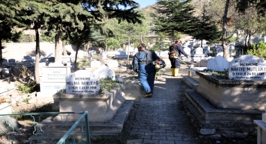 Tokat'ta mezarlıklarda bakım çalışmaları yapıldı