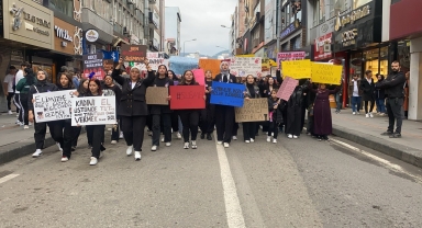 Zonguldak'ta kadına yönelik şiddet protesto edildi
