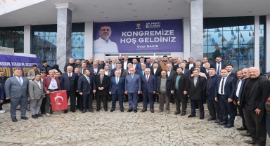 AK Parti'li Yılmaz, Samsun'da partisinin Kavak İlçe Kongresi'nde konuştu: