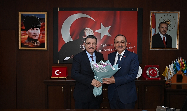 BAŞKAN GENÇ: DÜZKÖY'DE YAPACAĞIMIZ ÇOK İŞİMİZ VAR