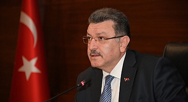 BAŞKAN GENÇ: ŞEHRİN NE İSTEDİĞİ ÖNEMLİ