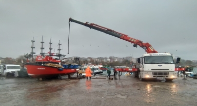 Düzce'de kuvvetli rüzgar ve sağanak etkili oldu