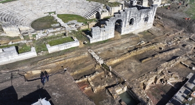 Düzce'deki antik kentte Roma dönemine ait 3 eser gün yüzüne çıkarıldı