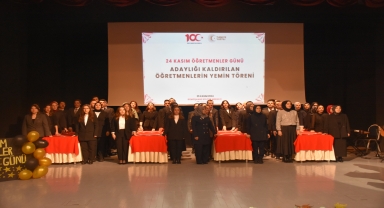 Gümüşhane'de 24 Kasım Öğretmenler Günü kutlandı
