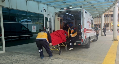 Karabük'te 2 otomobilin çarpıştığı kazada 8 kişi yaralandı