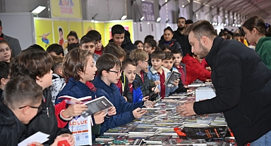 KİTAP GÜNLERİ GELENEKSEL HALE GELECEK