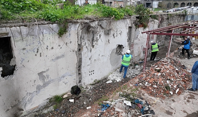 TARİHİ SURLARDA RESTORASYON BAŞLADI