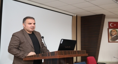 TOGÜ'de Karabağ ve Azerbaycan Bayrak Günü programı düzenlendi