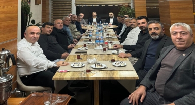 Vezirköprü'de muhtarlar, Kaymakam Kaya ve Belediye Başkanı Gül ile bir araya geldi