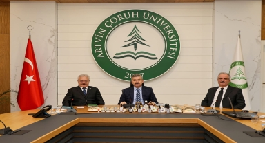 Artvin Çoruh Üniversitesinde Danışma Kurulu Toplantısı düzenlendi