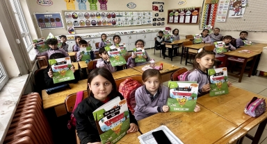 Ayancık'ta öğrencilere sıfır atıkla ilgili farkındalık eğitimi verildi