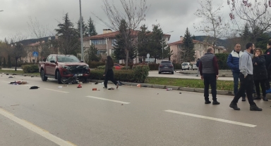 Bolu'da kamyonetin çarptığı elektrikli motosikletin sürücüsü öldü
