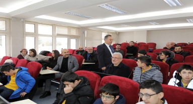 Mehmet Akif Ersoy Görme Engelliler Okulundan TOGÜ Rektörü Yılmaz'a ziyaret