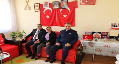 Merzifon Kaymakamı Karaaslan'dan şehit ailesi ve gaziye ziyaret