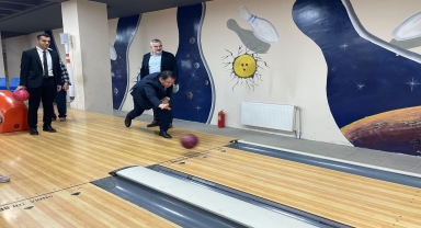 Niksar'da protokol ve çocuklar bir araya geldi
