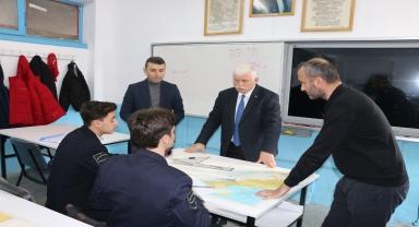Of İlçe Eğitim Müdürü Kabahasanoğlu'ndan okul ziyareti