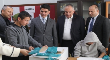 Taşova'da özel öğrenciler için tasarım ve beceri atölyesi açıldı