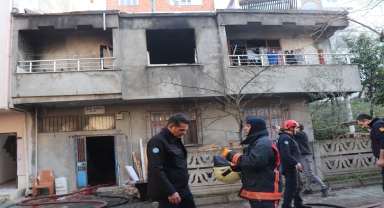 Ünye'de çıkan yangında ev kullanılamaz hale geldi