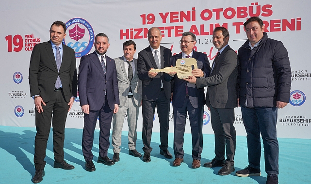 Anadolu Isuzu, Trabzon Büyükşehir Belediyesi’ne 19 adet otobüs teslim etti.