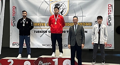 Atıcılık takımı sporcumuz Eren Kalfa'dan bronz madalya