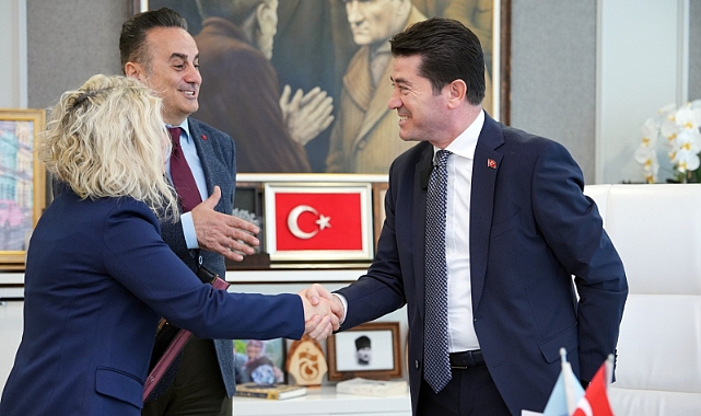 Başkan Kaya, Belediye Başkanları Sözleşmesini imzaladı