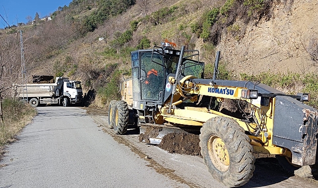 BÜYÜKŞEHİR 18 İLÇEDE YOL ÇALIŞMALARINI SÜRDÜRÜYOR