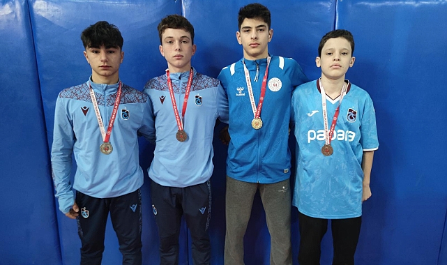 BÜYÜKŞEHİR GÜREŞÇİLERİNDEN BÜYÜK BAŞARI