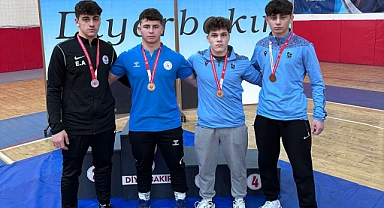 BÜYÜKŞEHİR'İN SPORCULARI GURURLANDIRDI
