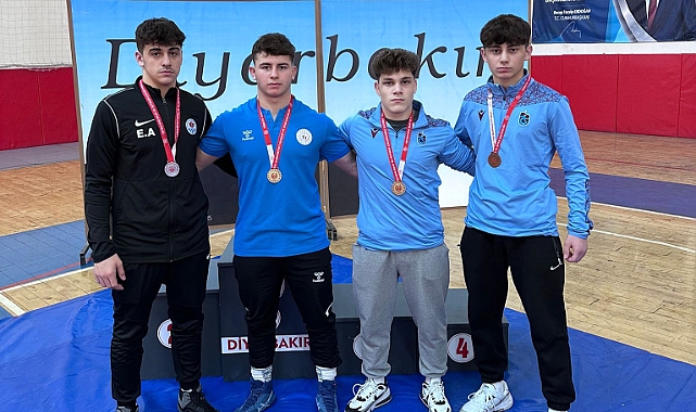 BÜYÜKŞEHİR'İN SPORCULARI GURURLANDIRDI