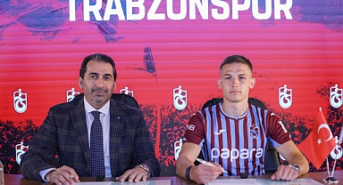 Yeni transferimiz Danylo Sikan için imza töreni düzenlendi