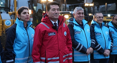 Ortahisar Belediyesi’nden yoğun kar mesaisi