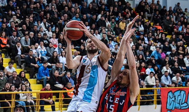 Trabzonspor 93-82 Carpartner Ted Ankara Kolejliler