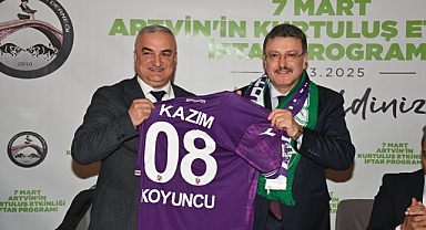 BAŞKAN GENÇ ARTVİNLİLERLE İFTARDA BULUŞTU