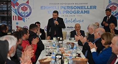 BAŞKAN GENÇ, EMEKLİ PERSONELE VEDA YEMEĞİNDE KONUŞTU: