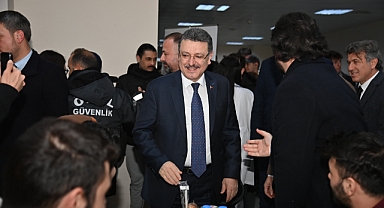 BAŞKAN GENÇ, KTÜ’DE ÖĞRENCİLERLE İFTARDA BULUŞTU