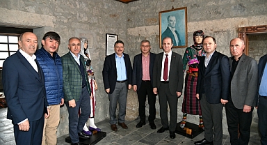 BAŞKAN GENÇ, TRABZON HALKINI BAYRAMLAŞMAYA DAVET ETTİ