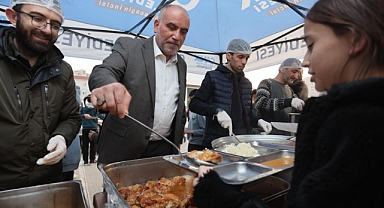 Başkan İbrahim Sandıkçı Öğrencilerin İftar Heyecanına Ortak Oldu