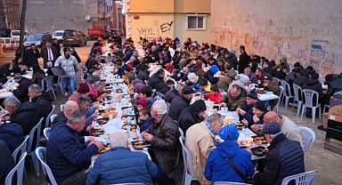 Başkan Kaya, Yenicuma ve Boztepe mahalle sakinleriyle iftarda buluştu