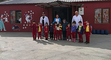 Minikler, Mama Üretim Tesisini ziyaret etti
