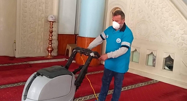 Ortahisar Belediyesi, camilerde Ramazan temizliği yapıyor