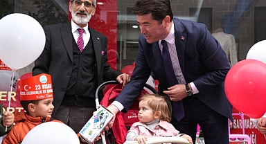 BAŞKAN KAYA, OYUNCAK KARDEŞLİĞİ KAMPANYASINA KATILDI
