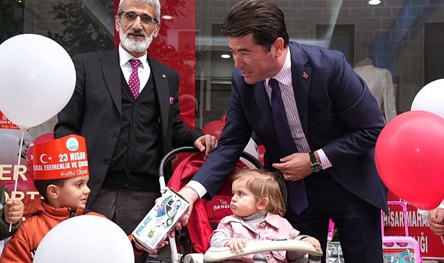 BAŞKAN KAYA, OYUNCAK KARDEŞLİĞİ KAMPANYASINA KATILDI