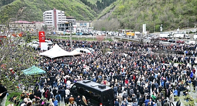 KUZEYİN OĞLU VOLKAN KONAK, SEVENLERİNİN GÖZYAŞLARI EŞLİĞİNDE UĞURLANDI